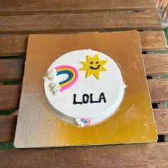 Our rainbow and sunshine cake for Lola is perfect for celebrating Pride Month, or just for brightening any day. All colors are natural and pet-safe.