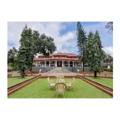 We approached the landscape of this venerable, century-old edifice with deep respect for its history. The design frames the building's architectural excellence, creating formal lawns and seating areas that invite quiet contemplation and appreciation of its timeless character.
