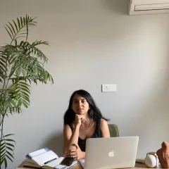 This is Natasha Jha, co-founder and head of our Delhi clinic. She is dedicated to creating personalized nutrition plans that empower clients to take charge of their health.