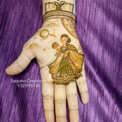 A beautiful Karwachauth figure, showing a woman with a puja thali and sieve, waiting for the moon. This is the beginning of the full design.