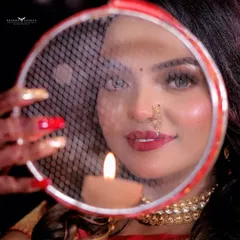 A creative and intimate shot for a Karwa Chauth themed shoot. Using the sieve and diya as props, I create a story filled with tradition and emotion, lit to create a soft, romantic glow.