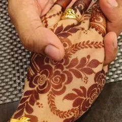 A close-up of a floral vine pattern after the stain has matured. This photo is completely unfiltered so you can see the true, natural color.