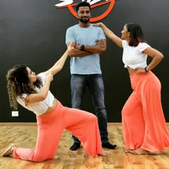 A playful moment captured during our 'Makhna' shoot. Creating choreography for couples and groups is all about capturing the right chemistry and making sure everyone is comfortable and having fun.