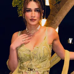 A closer look at Kriti Sanon, radiating confidence and grace in our diamond choker and ring set.