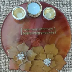 Here is a close look at one of my custom resin pooja thalis. This design features a sacred mantra in gold, elegant 3D flowers, and dedicated katoris, all set in a rich, earthy-toned resin.