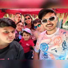 A happy group selfie from our trip. It's moments like these that make Givan Academy more than just a coaching center.