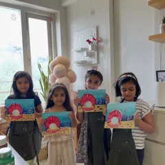 These four friends had a fantastic time painting matching seashell canvases. Our group sessions are a great way for kids to create art together in a fun and social setting.