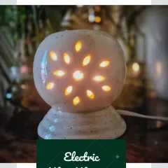 This graphic highlights the Electric Wax Warmer, an elegant and efficient way to enjoy powerful fragrance diffusion throughout your home.