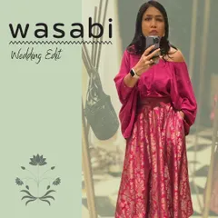 I love creating wedding looks that are both glamorous and easy to wear. This pink brocade lehenga skirt paired with a drop-shoulder silk top is a perfect example of chic minimalism for any function.