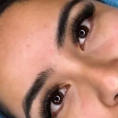 A dense and dramatic Volume lash set. This look is perfect for special events or for anyone who loves a bold, glamorous eye.