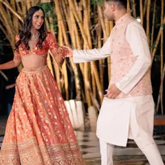The best performances come from the heart. I focus on making my couples comfortable so their genuine smiles and happiness shine through, just like this beautiful jodi.
