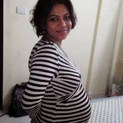 Another photo from my first time around. While the stripes are classic, the fit wasn't flattering and I didn't feel like myself. This experience is what fueled my passion for helping other moms.