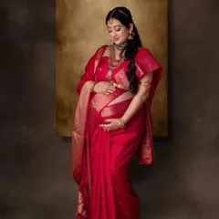 Capturing the beauty of motherhood with a stunning maternity makeover for the beautiful Tejaswini.