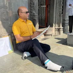 Seated on the steps of the Goda Ghat in Nashik, I am sketching in tribute to the late art master V.G. Kulkarni on his death anniversary. This is how artists pay homage, by creating art in places that hold meaning.
