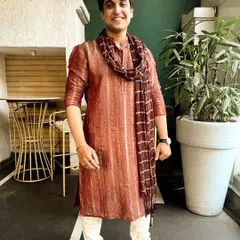 Getting into the festive vibes. I love how dance and celebrations go hand in hand in our culture, and here I am, ready for the Diwali season.