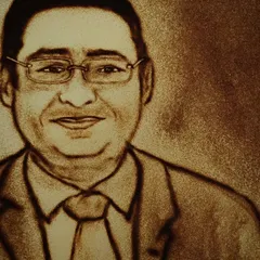 A sand portrait created during a live performance for Girish Electrical Company. Sharing the stage with celebrities like Malaika Arora and Aman Yatan Verma at high profile corporate events is part of my experience as a professional entertainer.
