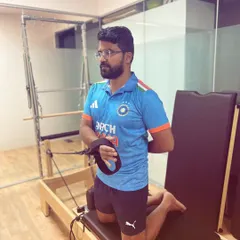 This exercise on the reformer helps improve shoulder mobility and stability. Clinical Pilates is excellent for addressing imbalances and preventing future injuries.
