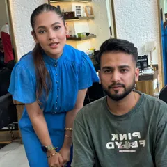 Making a salon visit a vibe. Here I am with Elvish Yadav after his haircut, showcasing the friendly and professional atmosphere at my salon.