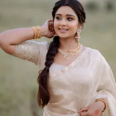 Another angle of the soft side braid, showing how it elegantly drapes over the shoulder. This is a comfortable yet stylish option for any wedding event.