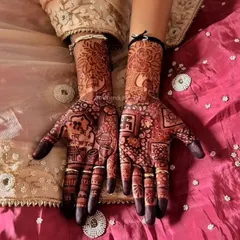 Created for the occasion of 11 Upwas Tapasya, this design blends sacred symbols like the Swastika and 'Tap' text with traditional floral and paisley patterns for a full and festive look.