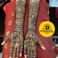 This design combines the grace of a peacock with the elegance of floral patterns. The dark, rich stain is a result of our specially prepared organic henna.