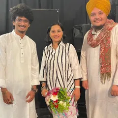 With the wonderful singer Kavita Seth ji. Her voice has a unique spiritual quality, and it was an honor to perform with her.