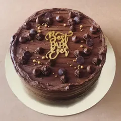My "Best Papa Ever" cake for Father's Day. It's my ultimate chocolate cake, because what dad doesn't love a rich, decadent chocolate treat?