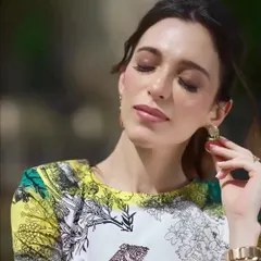 Effortless beauty for an Anamika Khanna x H&M collaboration. On Maia Sethna, I created a sun-kissed, natural makeup look that feels fresh, modern, and perfect for a daytime fashion event.