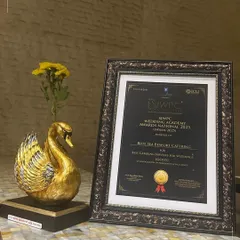 We were recognised by the SIWPC Wedding Academy with the Gold award for Best Catering Services for Weddings. This framed certificate is a proud reminder of our dedication to making wedding celebrations unforgettable.