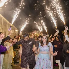 We believe in creating spectacular moments. A grand entrance with a cold pyro sparkler tunnel makes for an unforgettable start to your reception and provides a stunning photo opportunity for the happy couple.