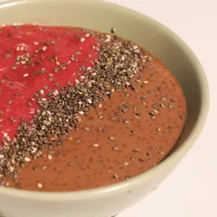 Our Dark Choco Chip and Strawberry Pudding is a match made in dessert heaven. This vegan, gluten-free, and sugar-free treat combines mood-boosting dark chocolate with antioxidant-rich strawberries for guilt-free happiness in every bite.