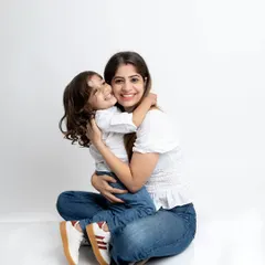 A warm and loving hug between a mother and her child. These are the authentic moments I strive to capture.