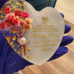 I was so happy to make these beautiful resin heart magnets for a client's Holy Communion. Each magnet includes a special blessing and date, making them a perfect thank you gift for guests.
