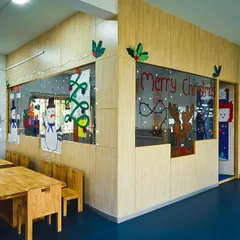 A closer look at the festive window art and decorations, all created by my team and the children. It’s a wonderful example of our collaborative and creative spirit.