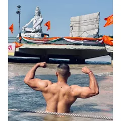 Another view from the Ganga in Rishikesh, paying tribute to Mahadev. The power of nature and faith fuels my physical training.
