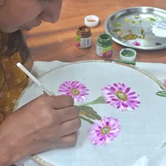 The final touches make all the difference. In our classes, you'll learn one-stroke painting and other techniques to add professional-looking details to your work.