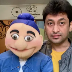 An announcement for my kids' workshop on ventriloquism and puppetry. My wife Rujuta, who is a preschool teacher, helps conduct the puppet-making sessions.