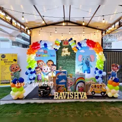 Cocomelon is one of our most requested themes, and we had a great time creating this vibrant outdoor setup. It includes a full character backdrop, a rainbow balloon arch, and themed props like the iconic yellow school bus.