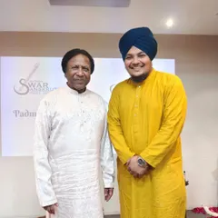 A moment of immense gratitude with the sitar legend, Ustad Shahid Parvez Khan ji. To meet and receive blessings from such a master is a dream come true.