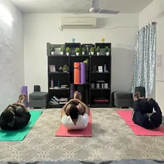 A small group class working together in my studio. Even in a group setting, I maintain a focus on individual needs and a shared sense of calm energy.
