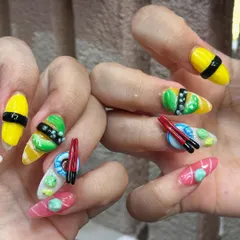 How fun is this? We created this entire sushi-themed set with hand-painted details and tiny 3D elements. It shows our passion for detailed, creative, and playful nail art that tells a story.