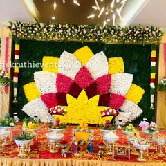 This vibrant lotus-themed backdrop is one of my popular designs for baby showers. The combination of yellow, white, and red flowers creates a joyful and festive stage for your celebration.