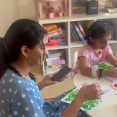 An art session is a wonderful bonding experience. Here, a mother and daughter enjoy some creative time together in one of our workshops.