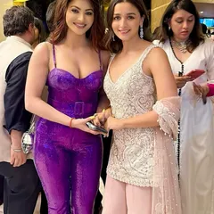 Posing with the lovely Alia Bhatt, here is another look at the makeup I did for Urvashi Rautela. The dewy, reflective skin and sharp contouring ensure she looks stunning under any lighting.