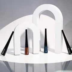 A creative and artistic product shot using architectural props. This type of conceptual photography tells a story and creates an emotional connection, elevating the product beyond a simple e-commerce image.