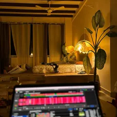 The view from my laptop during my Mumbai debut at antiSOCIAL. This is my perspective as I prepare to take the stage and make the crowd wobble.