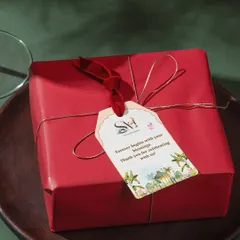 A personalized gift tag adds that final, thoughtful touch to your wedding favors or welcome hampers. This tag, tied with a beautiful ribbon, carries the couple's wedding logo and a sweet thank you message for their guests.