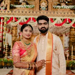 A beautiful couple portrait from a South Indian wedding. I provide makeup services for both the bride and groom to ensure they look cohesive and picture perfect.