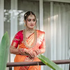 Makeup is about finding the perfect balance. For this Shetty bride, I created a look that was soft yet striking, with flawless blending and harmonious colors to let her features shine.