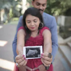 Sharing the very first picture of your little one. I love incorporating ultrasound photos into couple maternity sessions to capture this profound moment of anticipation.